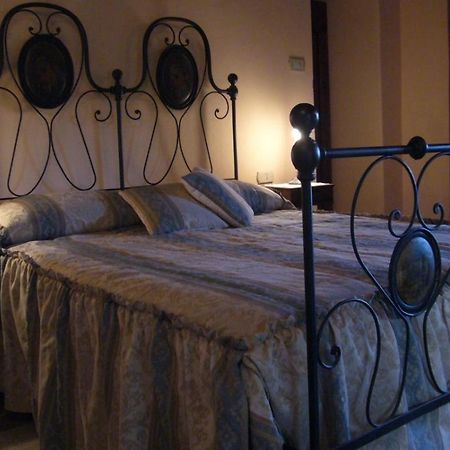 فيلا Borgo Storico Cisterna Macerata Feltria المظهر الخارجي الصورة